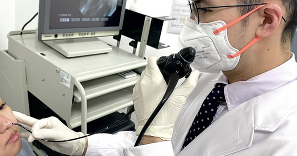 Chảy mũi có mùi hôi sau 5 ngày nâng mũi, người phụ nữ tá hỏa phát hiện “thứ bị bỏ quên” bên trong