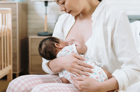 Mẹ nhiễm HIV có nên cho con bú hay không?