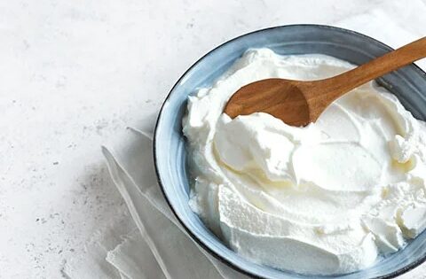 Ăn sữa chua Hy Lạp mỗi sáng trong 1 tuần, tôi bất ngờ nhận ra 4 thay đổi lớn trong cơ thể