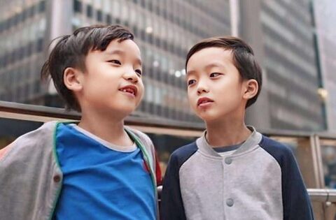 Bố mẹ EQ thấp hay yêu cầu con làm 3 điều này với bạn bè: Mới đầu tưởng hay, về sau mới thấm hậu quả