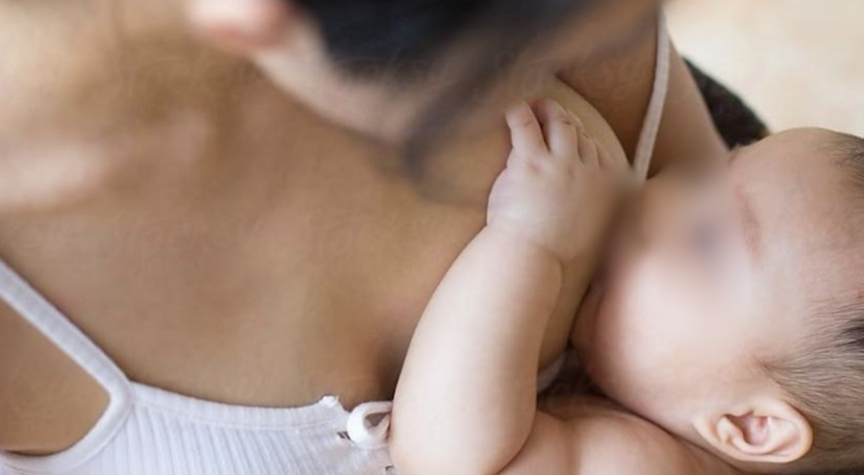 Mẹ cho con bú có cần uống sữa công thức không?- Ảnh 1.