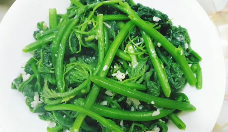 Mùa thu tốt nhất nên ăn ít thịt, tăng cường 3 loại rau dân dã giúp bổ gan, giải độc, nhẹ người- Ảnh 1.