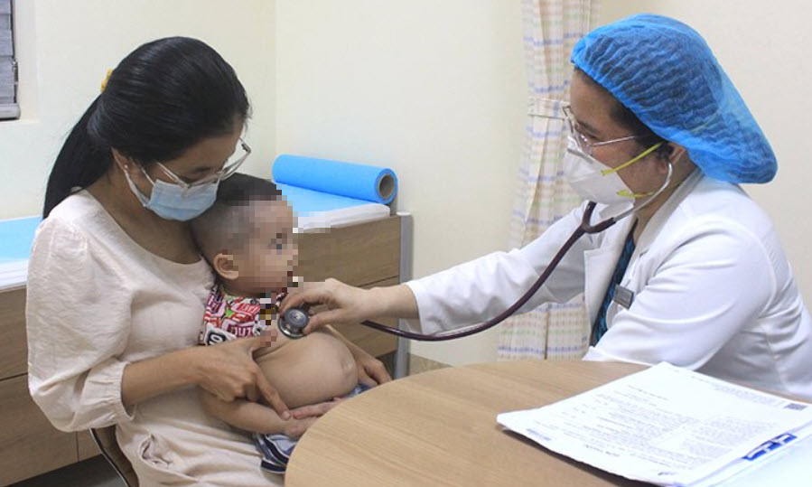 Cúm mùa tăng nhanh: Nguy cơ nhập viện gia tăng ở trẻ em- Ảnh 1.