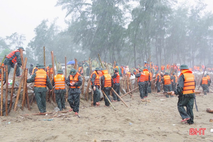 Bão số 5 chuẩn bị đổ bộ: Nhiều khu vực bắt đầu mưa trắng trời, hạn chế đi trên quốc lộ 1A, cao tốc Bắc - Nam qua Nghệ An- Ảnh 30.