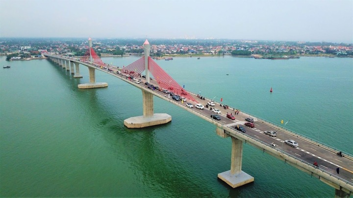 Bão số 5 chuẩn bị đổ bộ: Nhiều khu vực bắt đầu mưa trắng trời, hạn chế đi trên quốc lộ 1A, cao tốc Bắc - Nam qua Nghệ An- Ảnh 33.