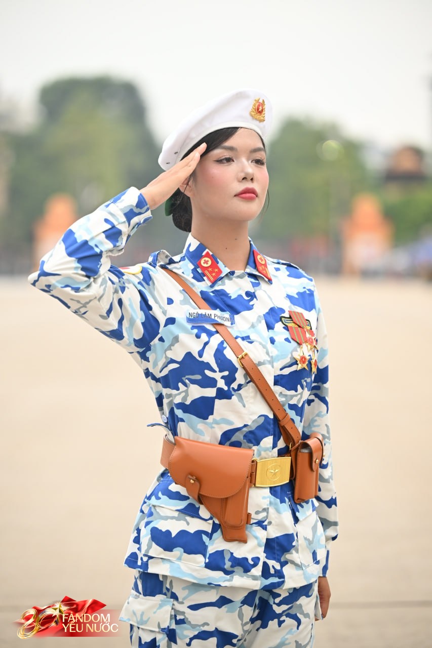 10 nữ quân nhân Việt Nam chỉ cần nở nụ cười là khuynh đảo mạng xã hội- Ảnh 1.