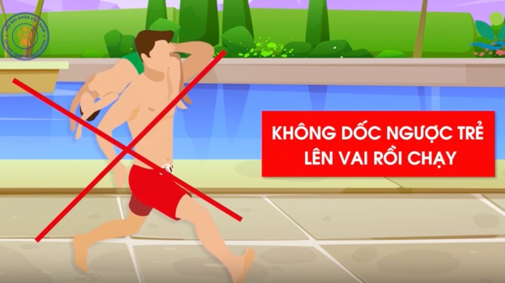Nhiều trẻ đuối nước bị dốc ngược: Thói quen tưởng cứu người lại có thể khiến bé mất mạng!- Ảnh 2.