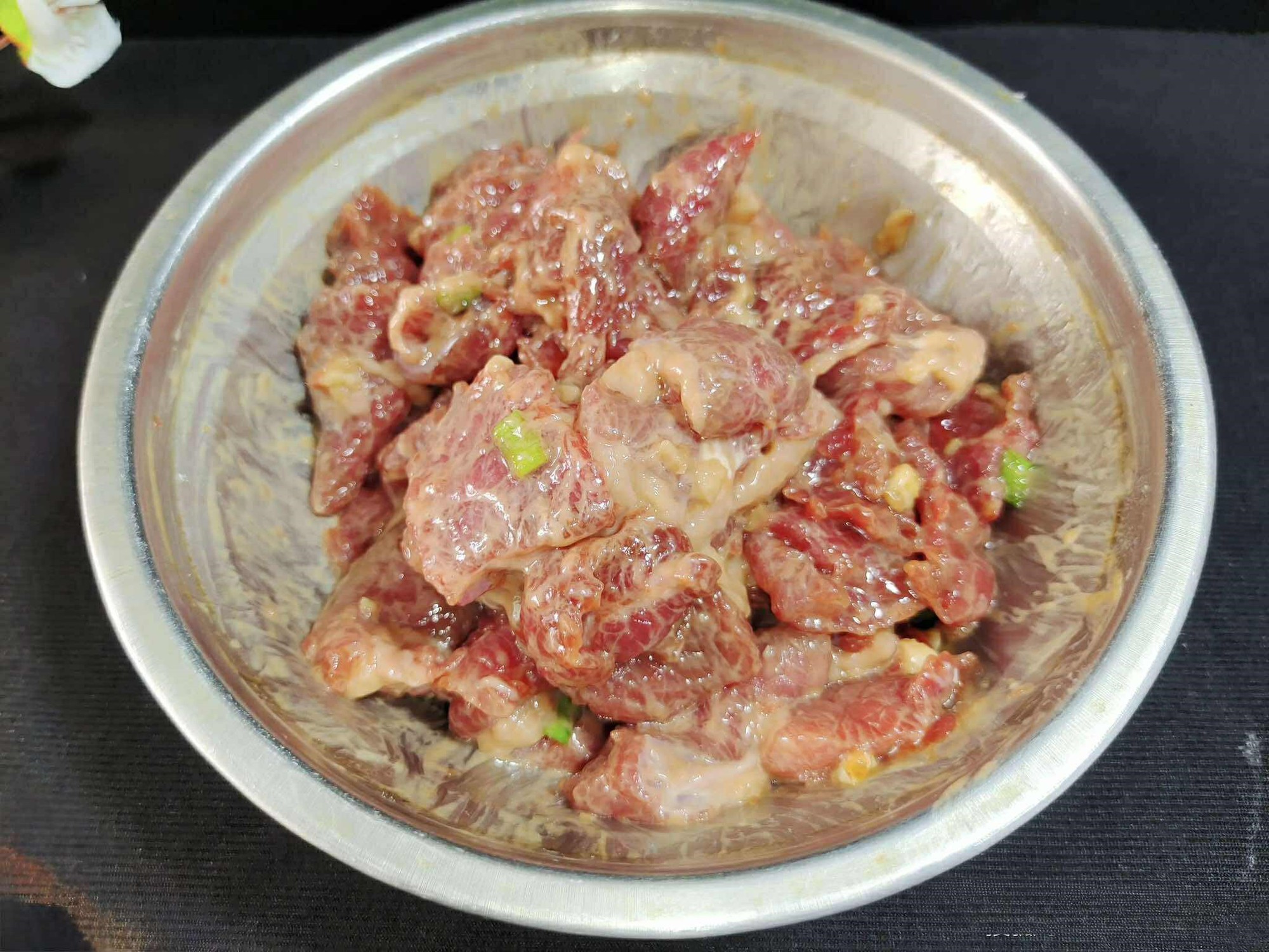 Mỗi lần mẹ tôi làm món hấp này là cả nhà háo hức chờ đợi, cầm sẵn đũa ăn hết sạch ngay khi dọn ra- Ảnh 4.