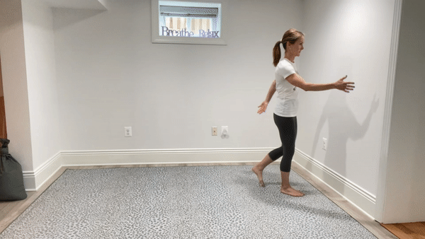 Một kiểu đi bộ đang 