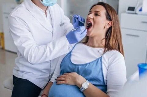 Vì sao mẹ bầu không nên chủ quan khi bị viêm nha chu?