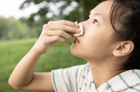 Bé gái 8 tuổi liên tục chảy máu cam, thủ phạm đến từ đồ vật nhà nào cũng có