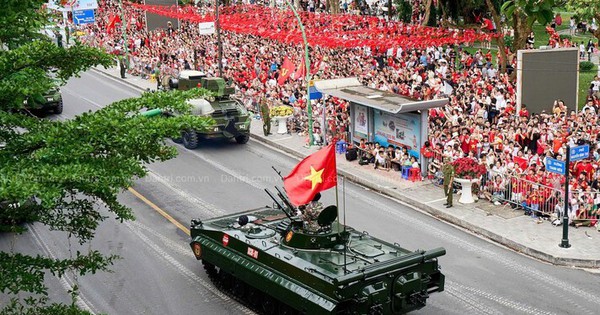 Báo quốc tế sửng sốt trước loạt vũ khí ‘Made in Vietnam’ tại lễ diễu binh 2/9