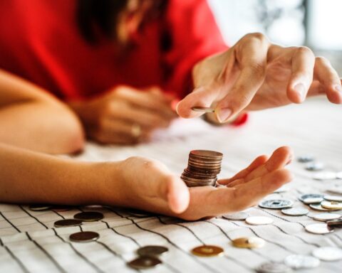 Tiết kiệm không phải cứ nhịn ăn nhịn mặc là đúng?