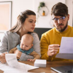 Những sai lầm về quản lý tài chính của người mới làm cha mẹ