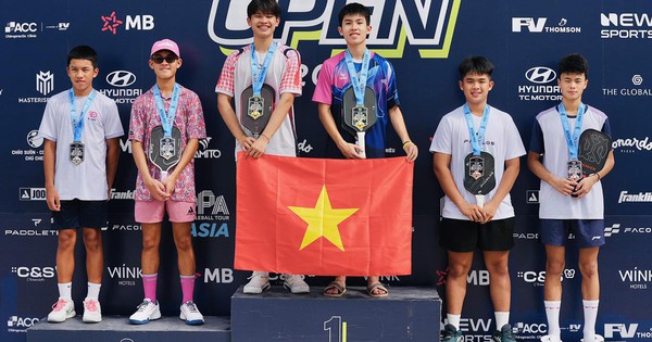 Tống Nhật Minh – Lê Xuân Đức lập hat-trick vô địch U18 PPA, NSND Tự Long phải khen: Đỉnh chóp!