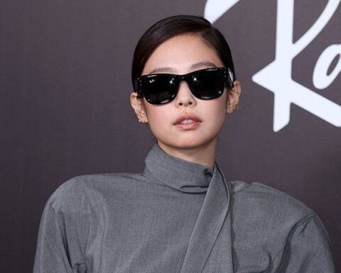Vừa chia tay Gentle Monster, Jennie lộ diện ngầu đét tại event Ray-Ban