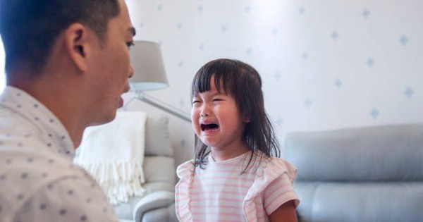 Nhìn 3 đặc điểm này của người cha, có thể đoán tương lai con cái dễ bế tắc, khó mà phất lên nổi