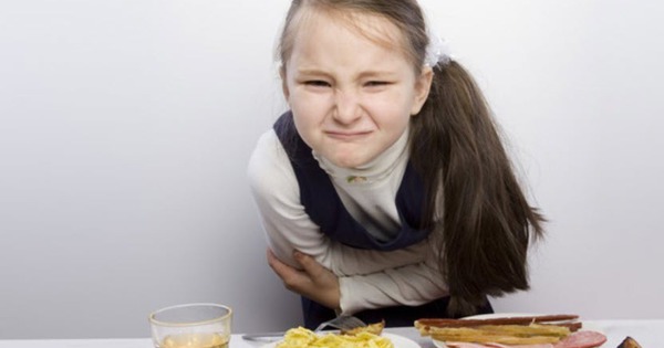 Nắng nóng kéo dài: Ngộ độc thực phẩm ở trẻ tăng cao