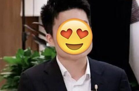 Bị nhận xét “mắt nhỏ”, nam MC trả lời 1 câu triết lý bất ngờ: Học vấn không cao nhưng EQ thì đỉnh nóc!