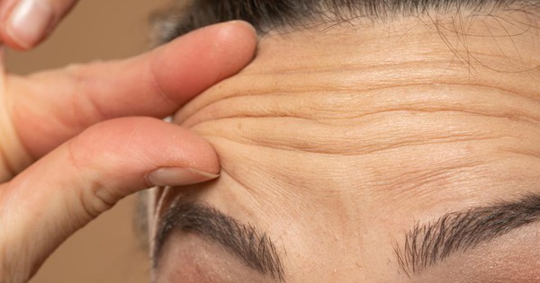 Chuyên gia tiết lộ: Ăn gì để xóa nếp nhăn, giảm đầy hơi và đánh bay “sương mù não” do stress?