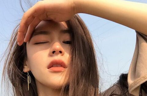 Chuyên gia cảnh báo: Phụ nữ mất cân bằng nội tiết tố thường có 8 dấu hiệu nhận biết