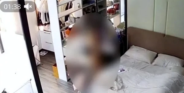 Phụ huynh Hà Nội bàng hoàng khi thấy thứ con trai 15 tuổi giấu kỹ trong phòng: 