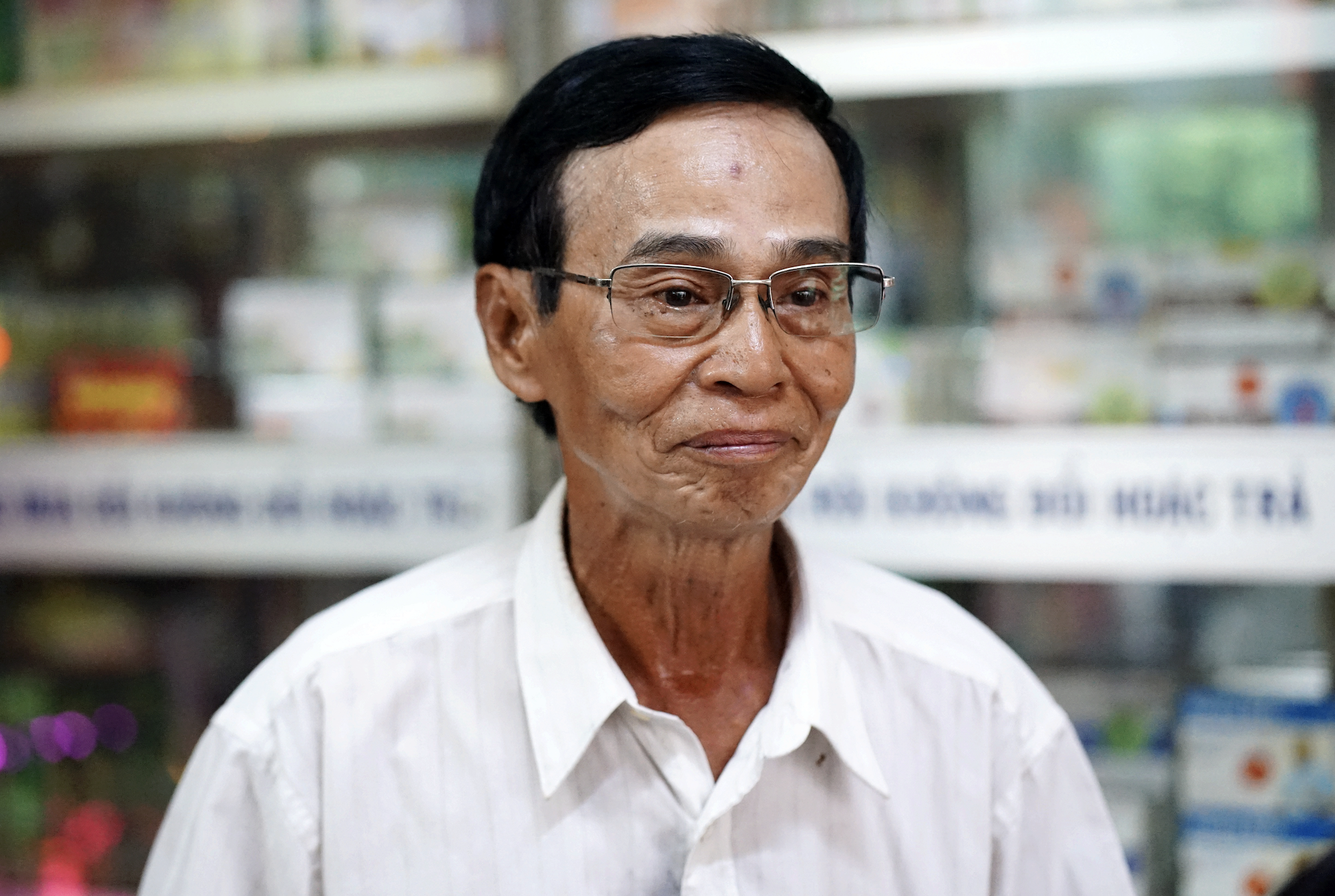 Cảnh tượng khó tin khi hàng trăm thanh niên vác vợt, gậy.... ùa ra giữa đường ở Chợ Lớn- Ảnh 9.