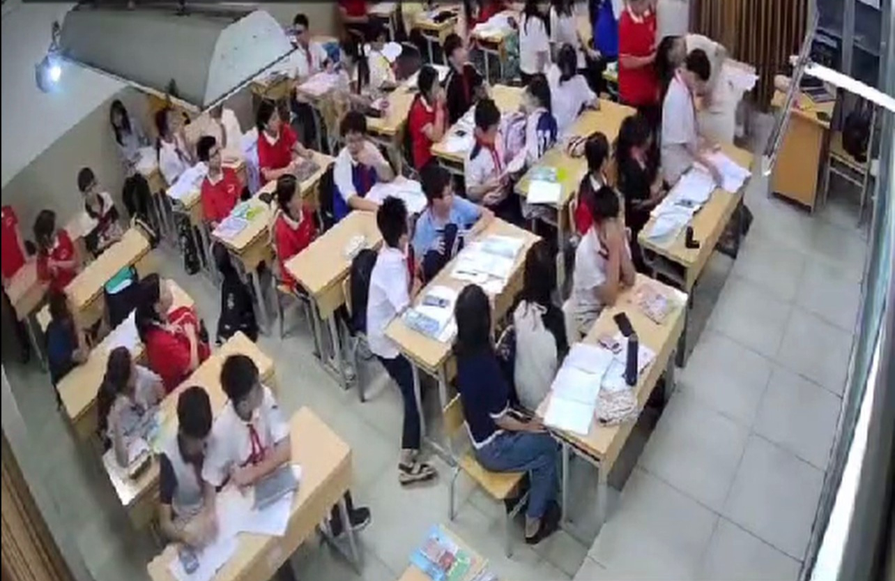 Đọc vụ nam sinh giật tóc cô giáo và Thông tư 19 của Bộ GD-ĐT, tôi toát mồ hôi: Nhân văn, nhưng có công bằng?- Ảnh 1.