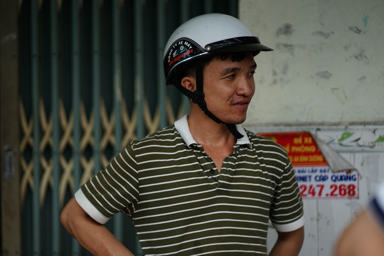 Vụ 2 vợ chồng tử vong trước cửa ở TP.HCM: Người dân bàng hoàng dọn đi trong đêm, hé lộ nỗi sợ hãi từng được người vợ tâm sự trước bi kịch- Ảnh 10.