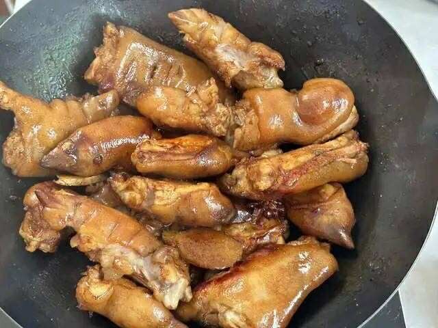 Muốn da mịn đẹp, căng mướt vào mùa thu, chị em hãy ăn món này ít nhất 1 tháng/lần: Dễ nấu và rất ngon- Ảnh 5.