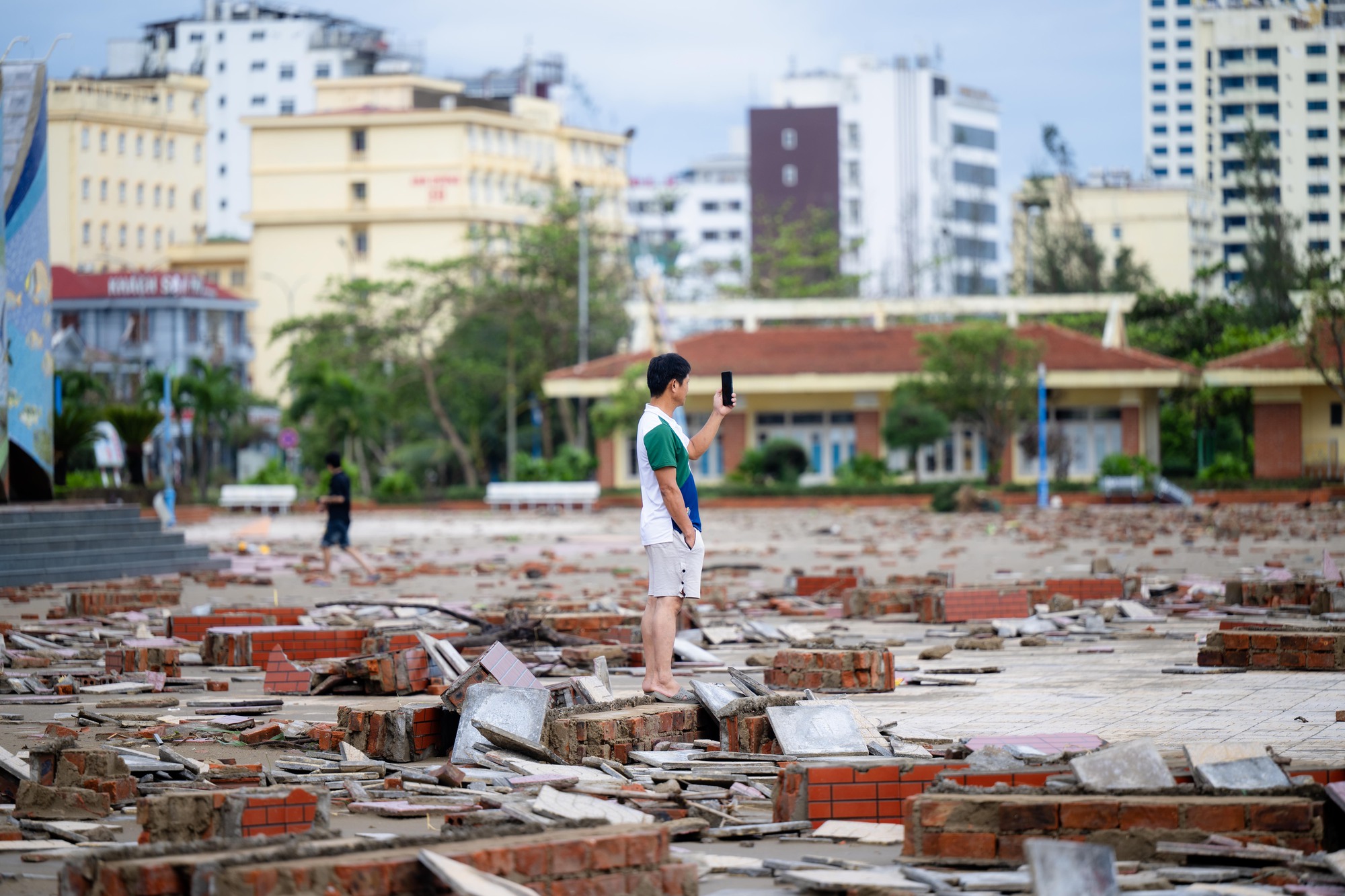 Nhìn Nghệ An sau bão mà muốn khóc!- Ảnh 3.