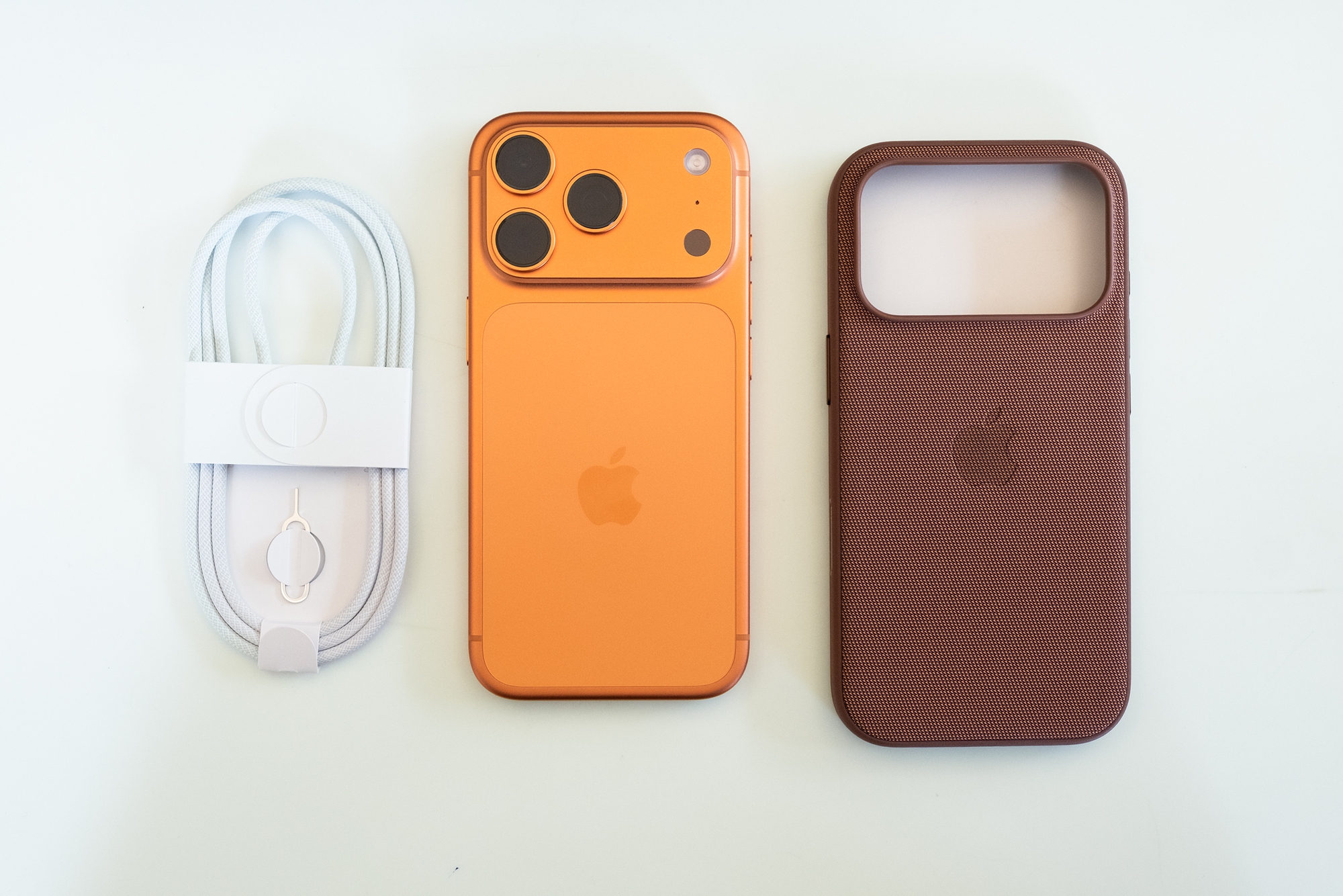 Đây là ảnh thực tế iPhone 17 Pro đang 