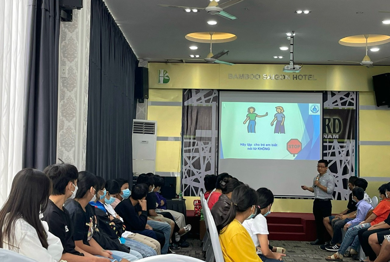 
Lồng ghép giáo dục sức khỏe sinh sản trong nhà trường đối với vị thành niên nhiễm HIV- Ảnh 1.