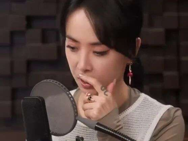 Nữ ca sĩ nổi tiếng tiết lộ từng mắc “căn bệnh đau đớn nhất”, 1/3 người có nguy cơ gặp phải- Ảnh 1.