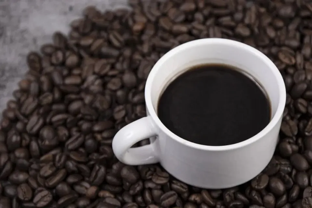 Uống trà hay uống cà phê, ai trẻ lâu hơn? Kết quả nghiên cứu khiến nhiều người bất ngờ- Ảnh 2. Uống trà hay uống cà phê, ai trẻ lâu hơn? Kết quả nghiên cứu khiến nhiều người bất ngờ- Ảnh 2.