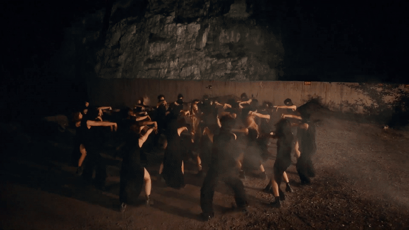 Mỹ nhân đẹp nhất thế giới tung MV như phim điện ảnh, visual ma mị không có thật trên đời- Ảnh 4.