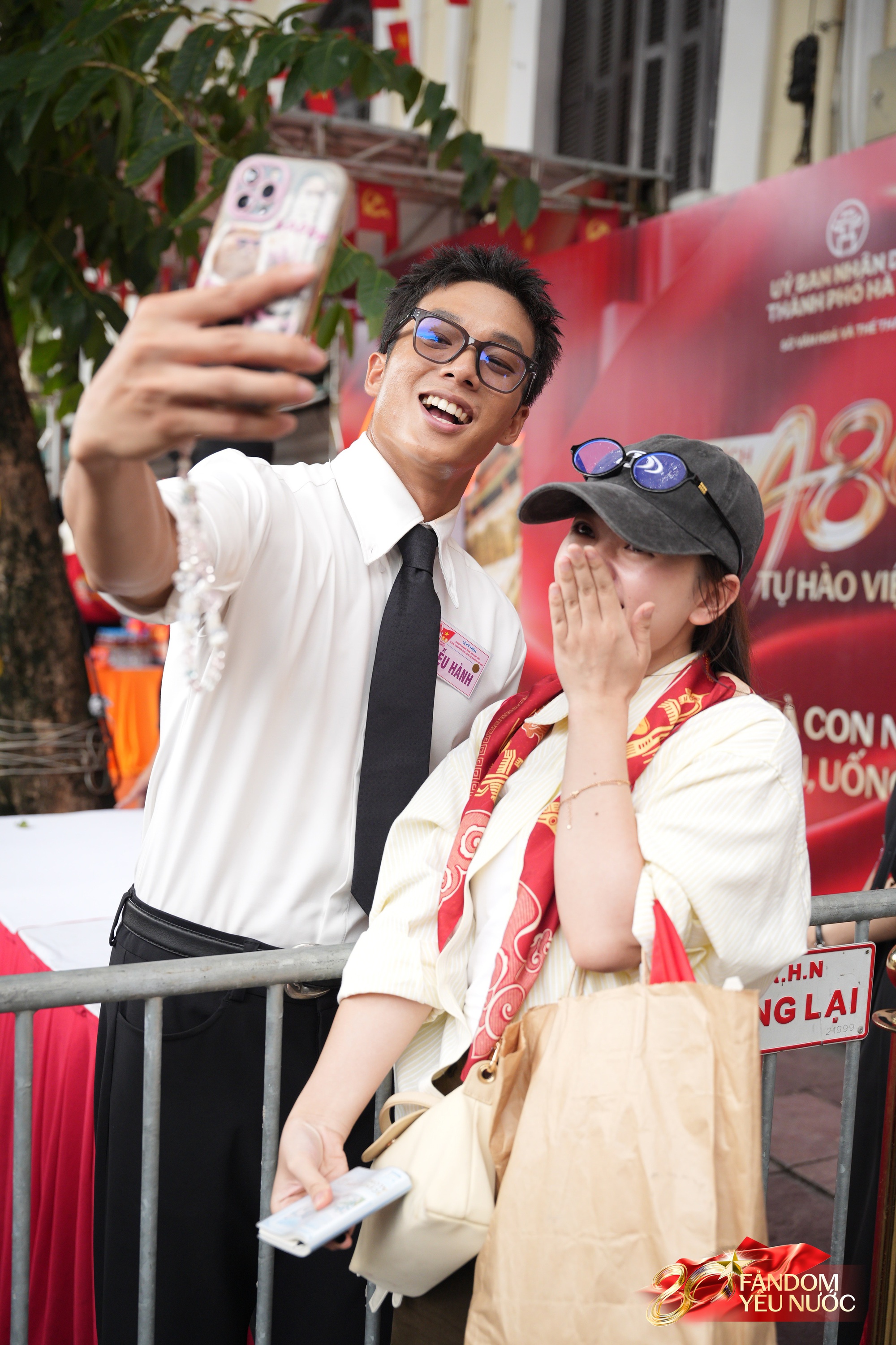 Chi Pu - Hưng Nguyễn gây náo loạn Trạm khách A80, dàn nam thần Tân Binh Toàn Năng khoe visual 