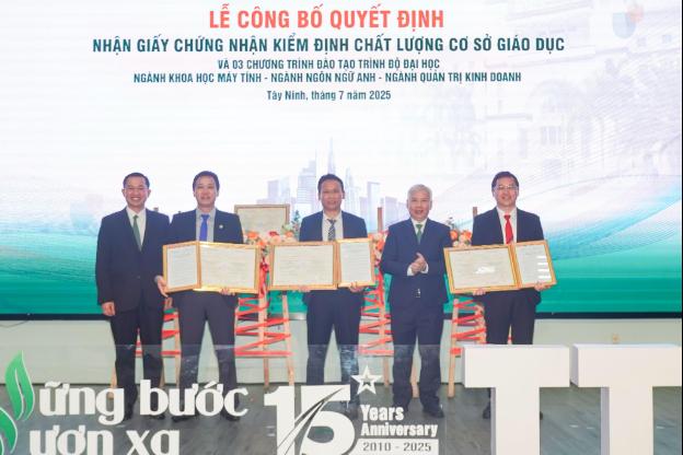 Trường Đại học Tân Tạo chuyển mình với chương trình đào tạo thạc sĩ- Ảnh 2.