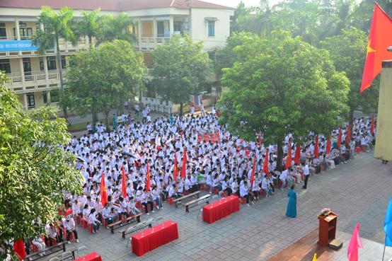 Quỹ Văn hóa DB Kim Jun Ki trao tặng học bổng cho học sinh hoàn cảnh khó khăn Trường THPT Gang Thép, Thái Nguyên- Ảnh 3.