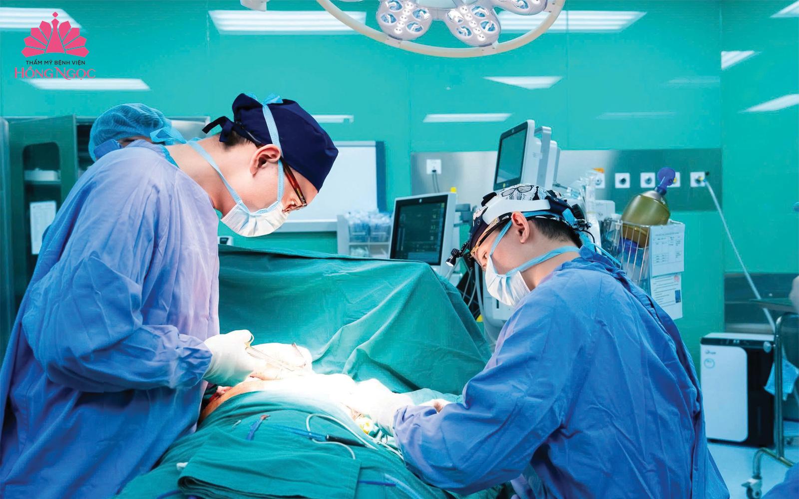 “Chắp cánh ước mơ 2025”: Hành trình tái tạo vẹn tròn - Trọn vẹn yêu thương sau đoạn nhũ- Ảnh 4.