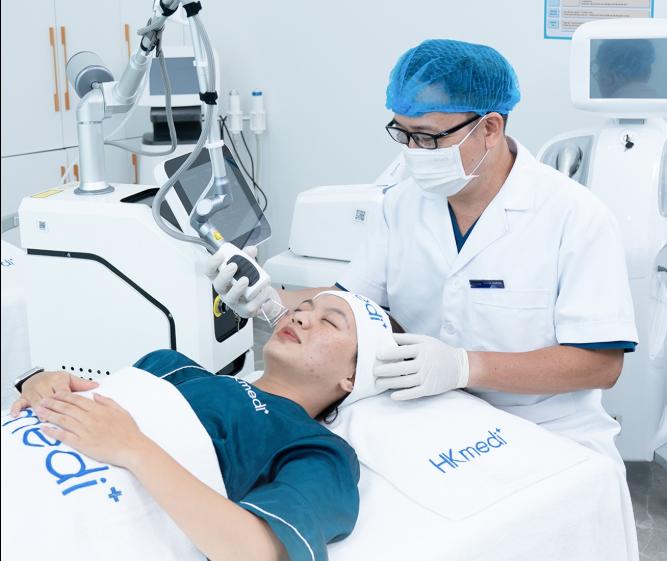 Bác sĩ Nguyễn Thanh Hải: Hơn 15 năm đồng hành cùng điều trị da liễu chuẩn y khoa- Ảnh 3.