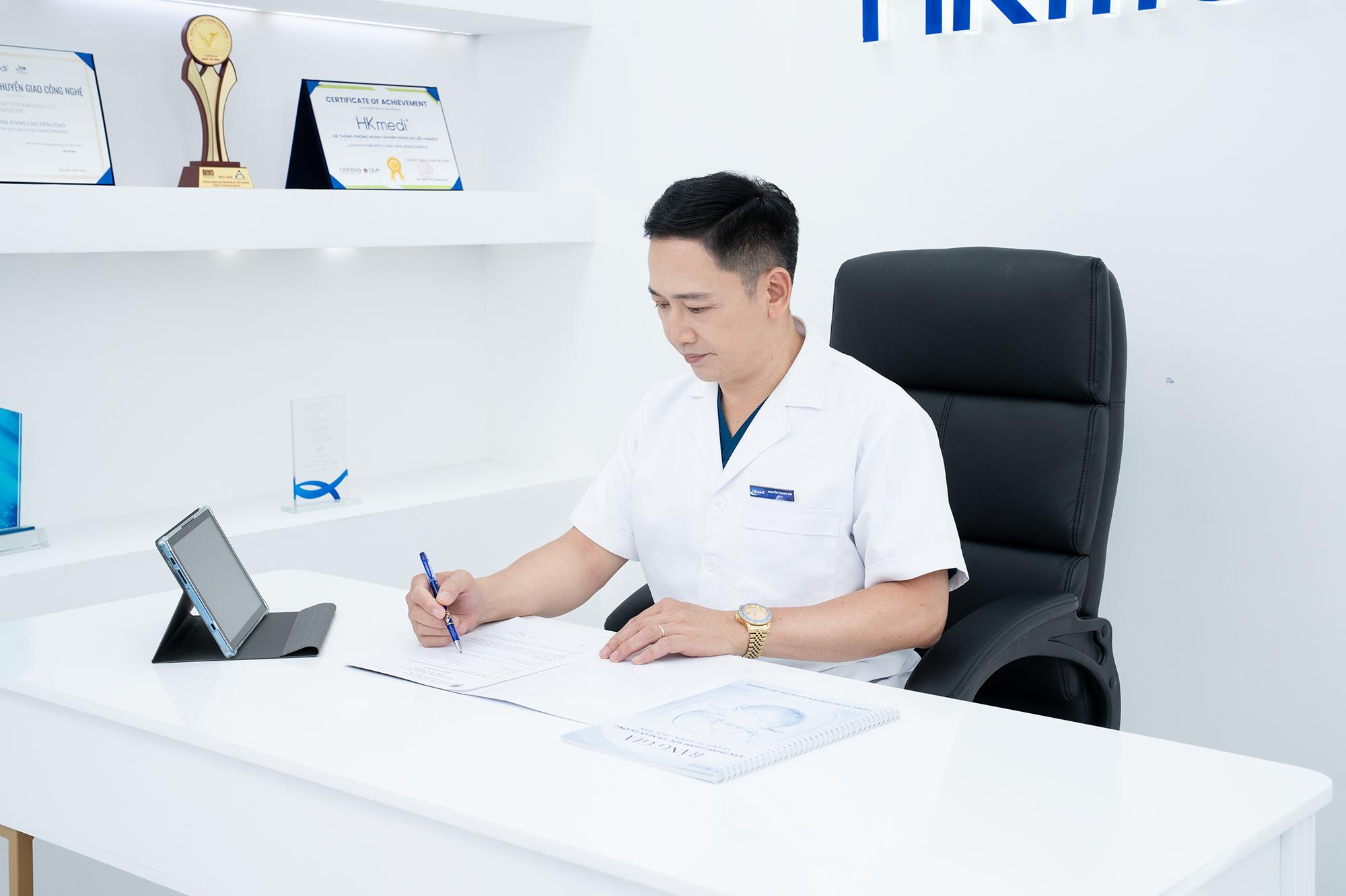 Bác sĩ Nguyễn Thanh Hải: Hơn 15 năm đồng hành cùng điều trị da liễu chuẩn y khoa- Ảnh 4.