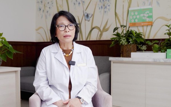 Hai bé gái chào đời khỏe mạnh sau ca can thiệp bào thai hiếm thấy tại Vinmec- Ảnh 1.