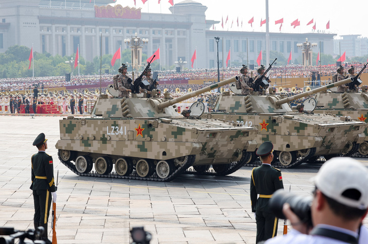 Trực tiếp: Trung Quốc duyệt binh lớn chưa từng thấy, nhiều vũ khí lần đầu xuất hiện- Ảnh 3.