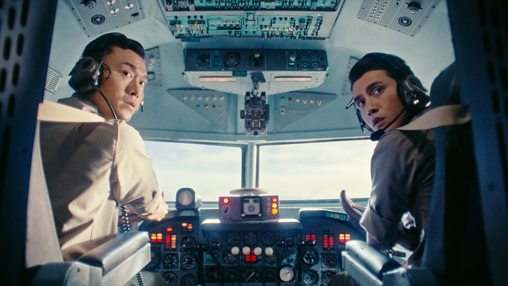 Ai là diễn viên đỉnh nhất Tử Chiến Trên Không: Thái Hòa thượng hạng miễn bàn, cái tên cuối khiến cả MXH truy lùng danh tính- Ảnh 7.