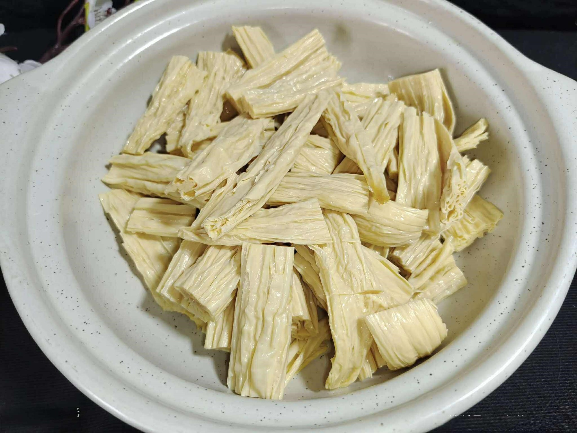 Với 3 nguyên liệu cực rẻ bạn dễ dàng nấu được món kho siêu ngon khiến cả nhà reo lên thích thú- Ảnh 2.