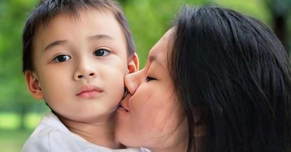 Tại sao bác sĩ thường nuôi con kiểu thoải mái, còn giáo viên lại nghiêm khắc?