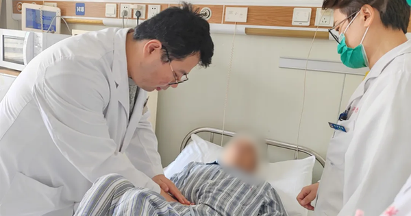 Gia đình 4 người cùng mắc ung thư tụy, người vợ gào khóc: “Tất cả là lỗi của tôi”