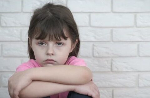 Hội chứng Rett: Rối loạn thần kinh hiếm gặp ở trẻ em gái