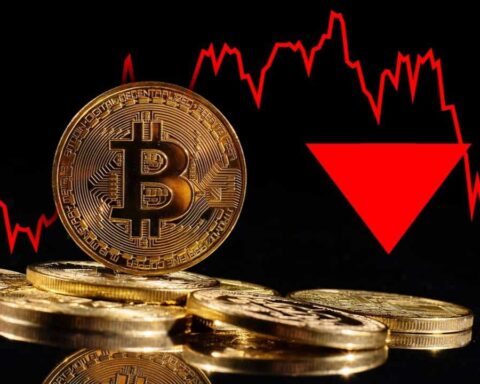 Thị trường tiền điện tử tháng 3: Bitcoin sập về 21.971 USD